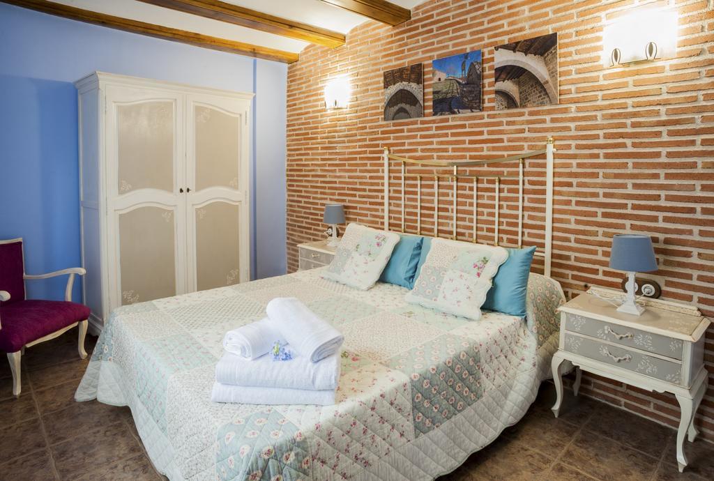 Apartamentos Rurales Millan La Mata de los Olmos エクステリア 写真
